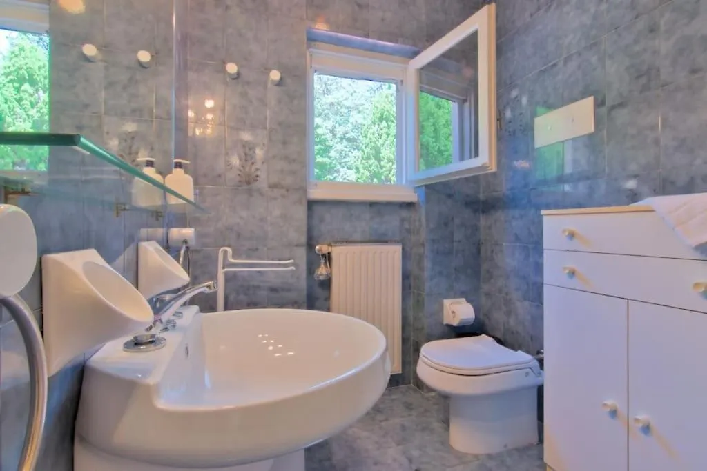Apartment Lalla Al Lago Pool - Access, Parking, Lake Views Padenghe sul Garda
