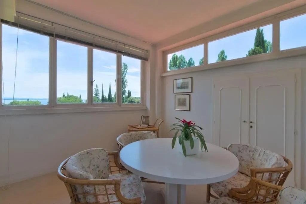 Apartment Lalla Al Lago Pool - Access, Parking, Lake Views Padenghe sul Garda